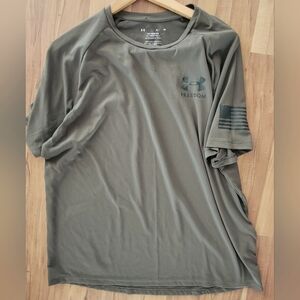 Under Armor UA Tech Freedom Military Marine Green USA XL Loose Fit Shirt
